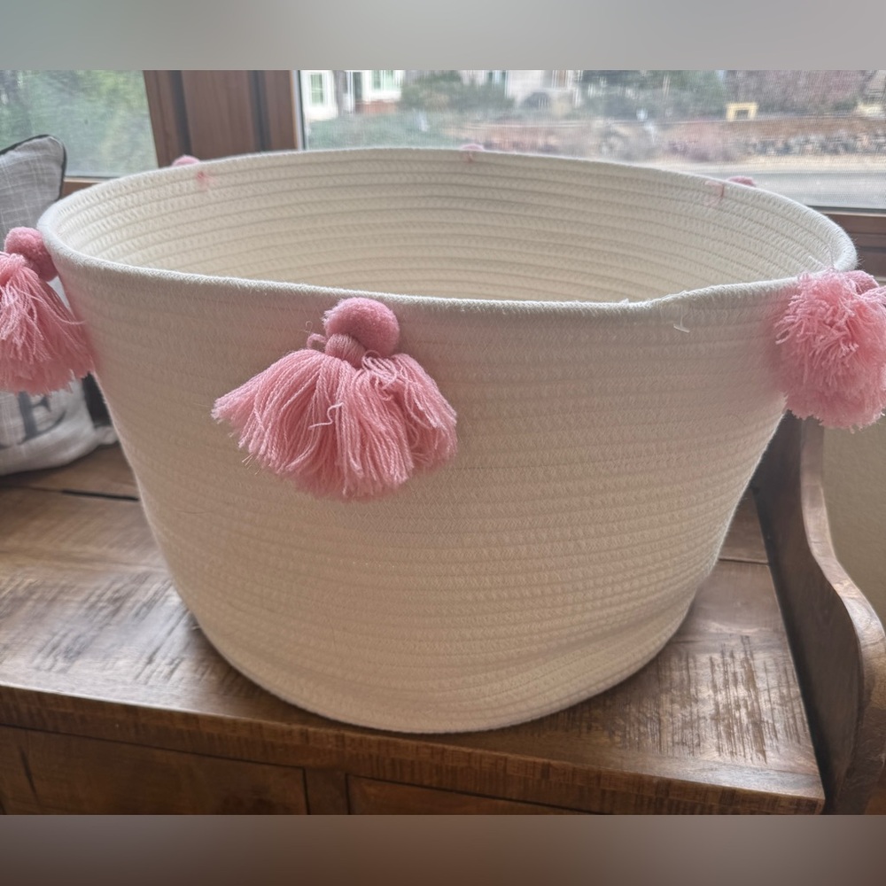 Large Coiled Rope Kids' Basket with Tassels Natural/Rose Pink - Pillowfort™ - Picture 4 of 6